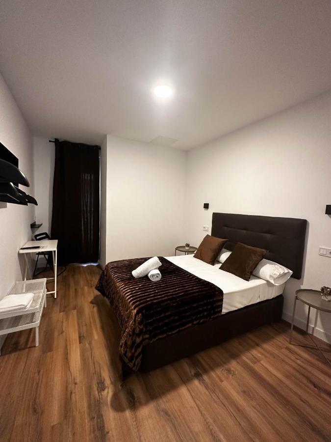 Hostal Arenal มาดริด ภายนอก รูปภาพ