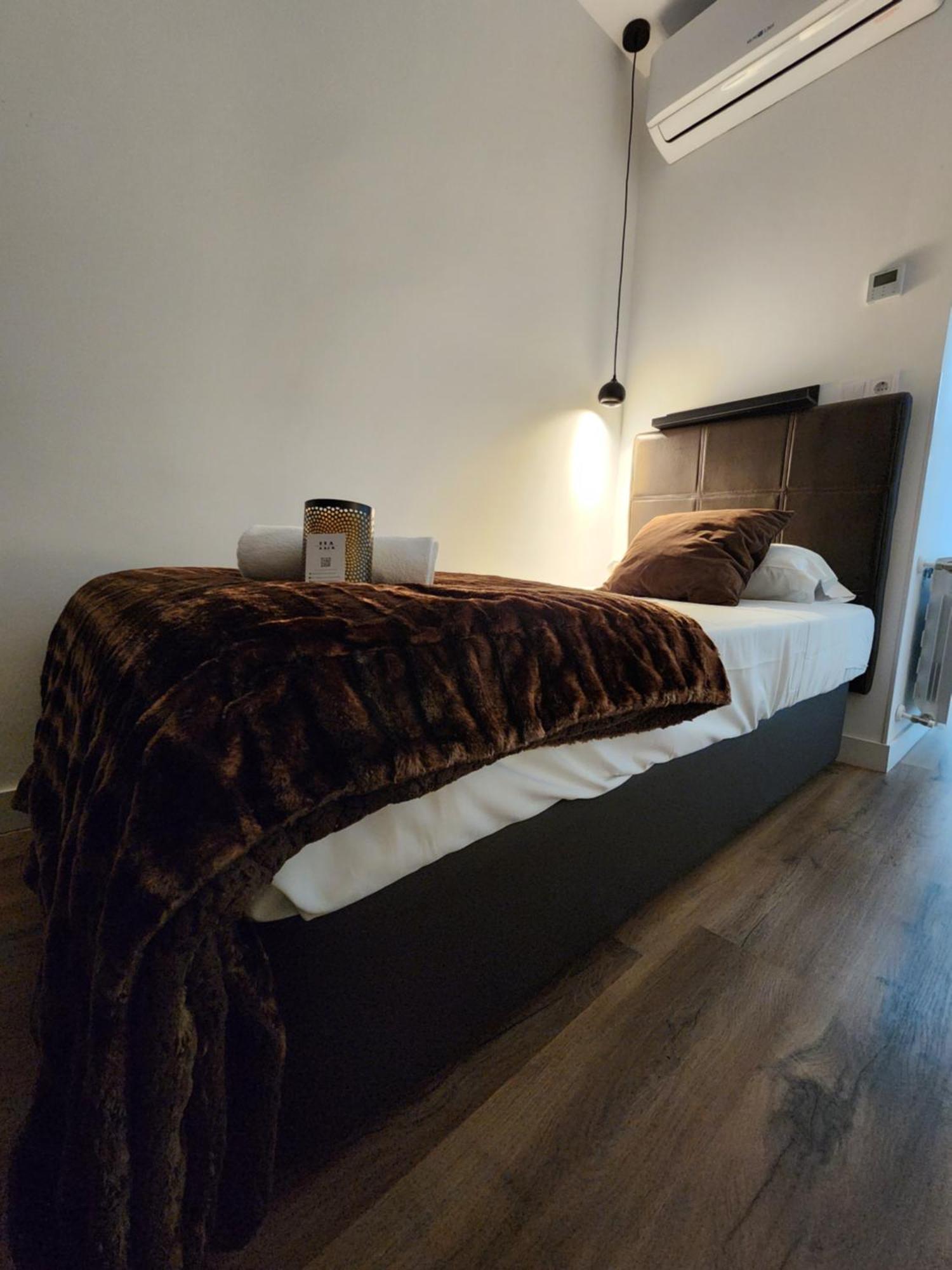 Hostal Arenal มาดริด ภายนอก รูปภาพ